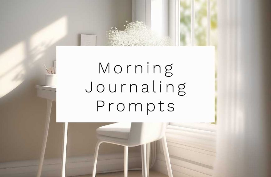 A minimilist desk where you can use morning journal prompts